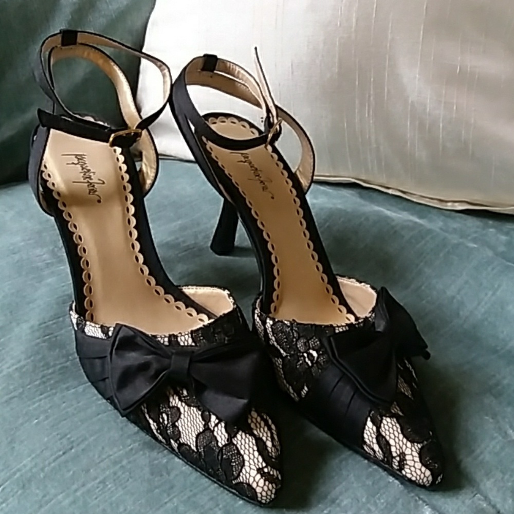 Black Lace Dress Shoe
